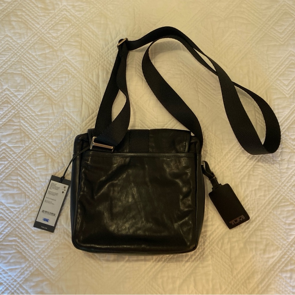 Tumi Alpha Bravo Barton Crossbody Dark Brown Leather Messenger Bag New with Tags - Picture 6 of 13